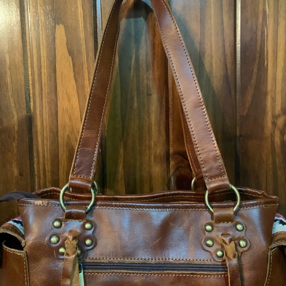 Ariat Women's Brown and Multicolor Shoulder Bag - Picture 7 of 11